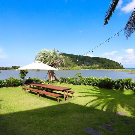 Jeju Lake Pension Eksteriør billede
