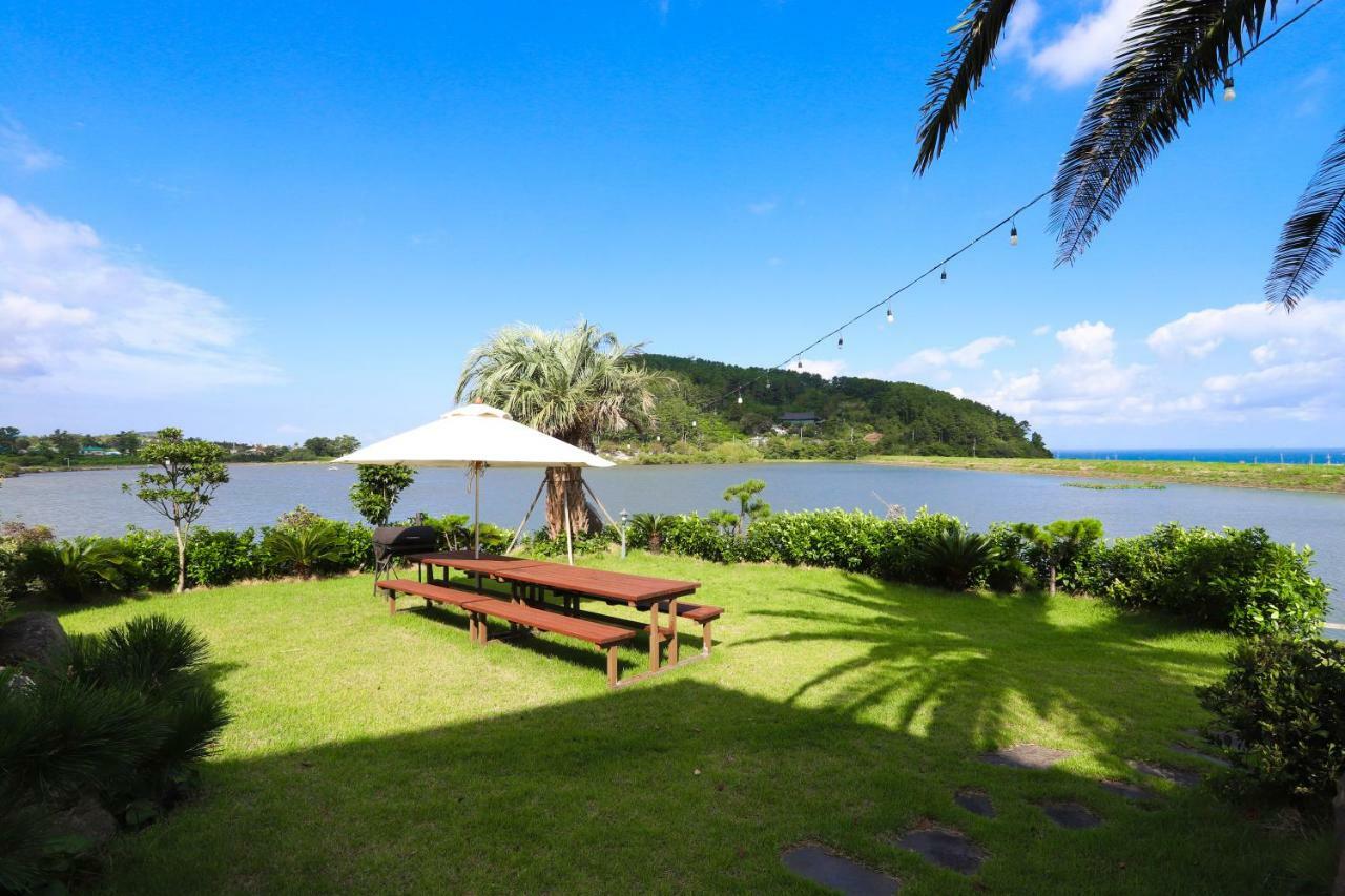 Jeju Lake Pension Eksteriør billede