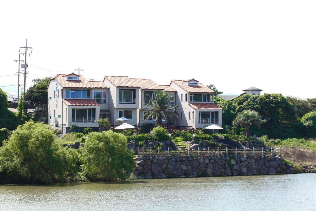 Jeju Lake Pension Eksteriør billede