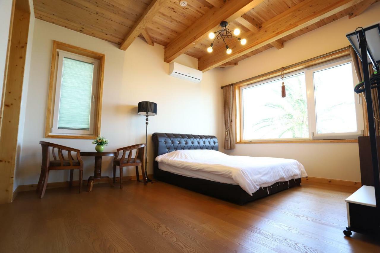 Jeju Lake Pension Eksteriør billede